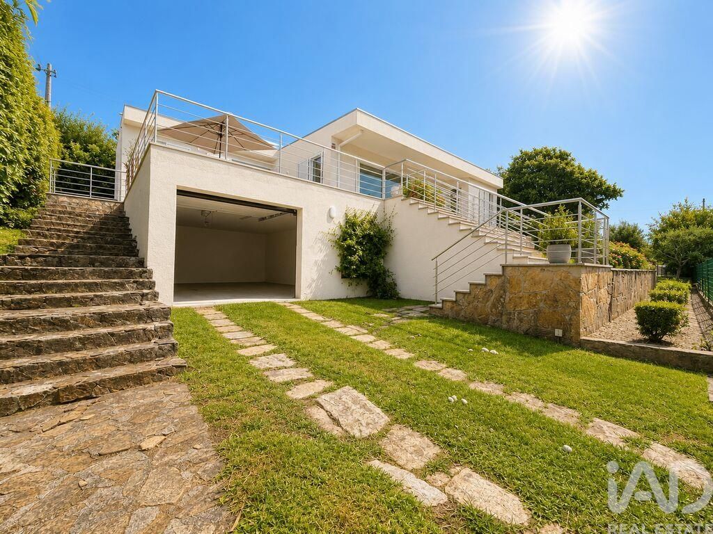 Property photo 2 of 37