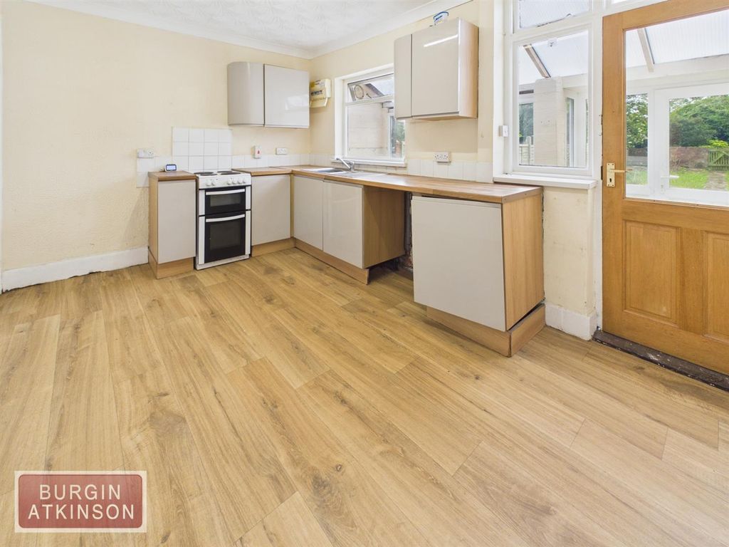 Property photo 3 of 18 Cam01619G0-Pr0213-Still004.Jpg