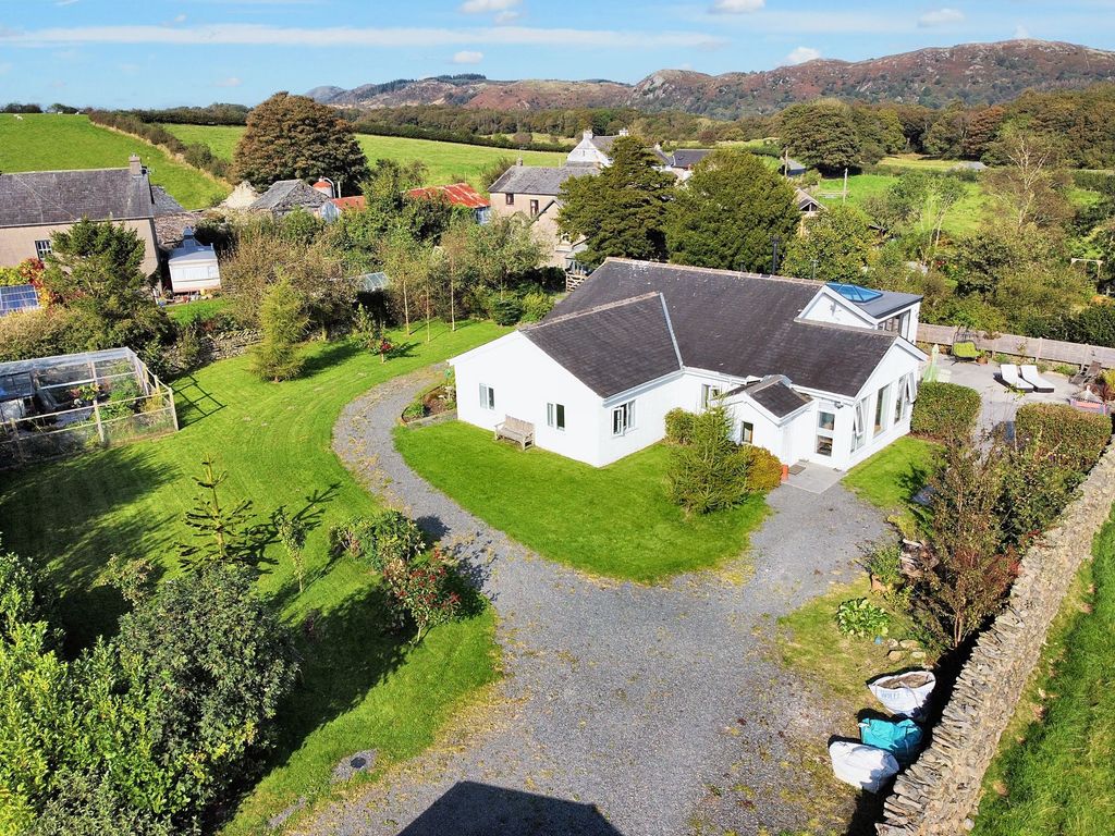 Property photo 1 of 39