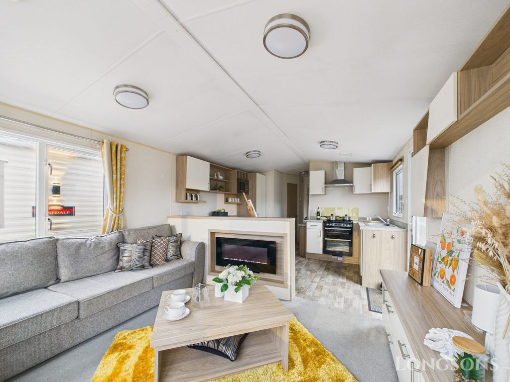 Property photo 1 of 16 Cam02173G0 Pr0328 Still030