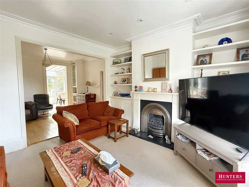 Property photo 3 of 25 Picture No. 24