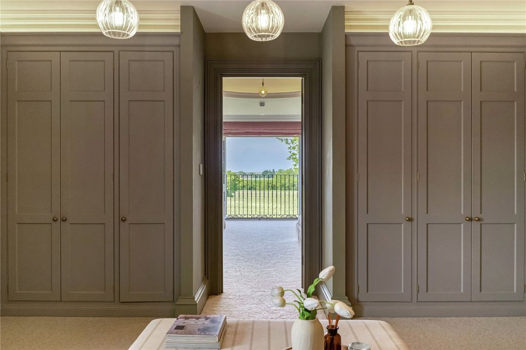 Additional image 25 of 6 bed detached house for saleChurch Gate, High Street, Edlesborough, Buckinghamshire LU6