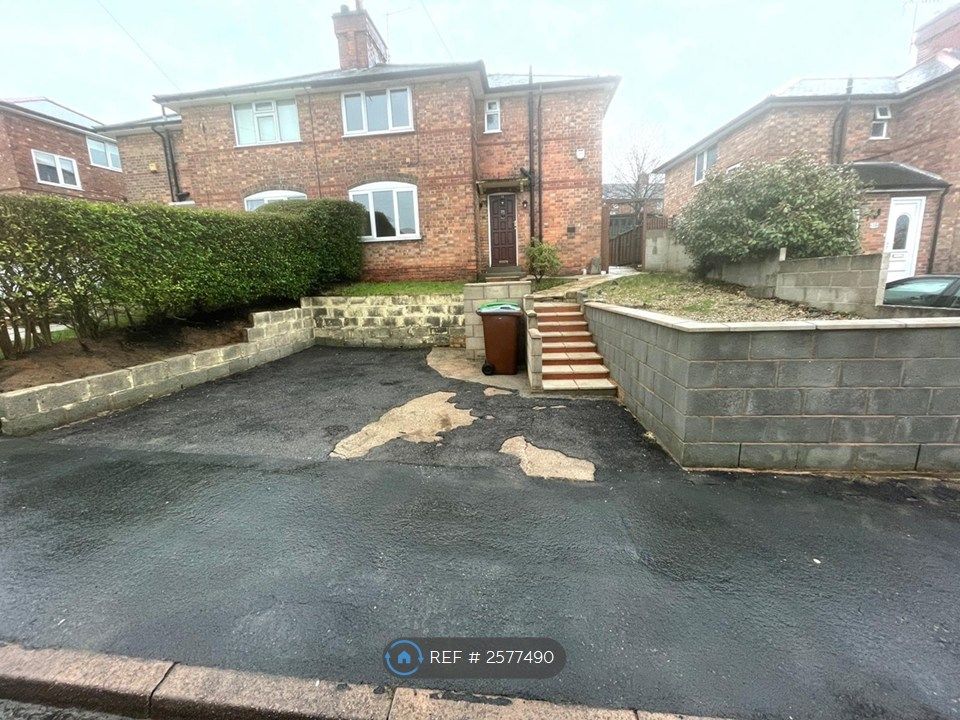 Property photo 1 of 28