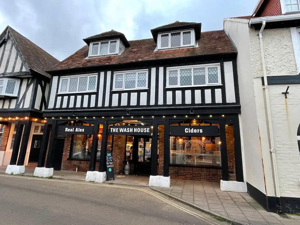 Property photo 1 of 6 Wash House.Jpg