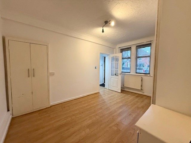 Property photo 3 of 10 Lounge/Diner