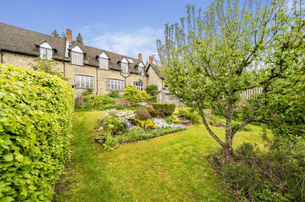 Property photo 2 of 29 1449962 (8)