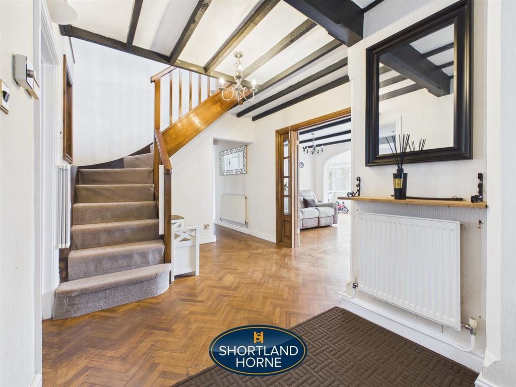 Property photo 3 of 37