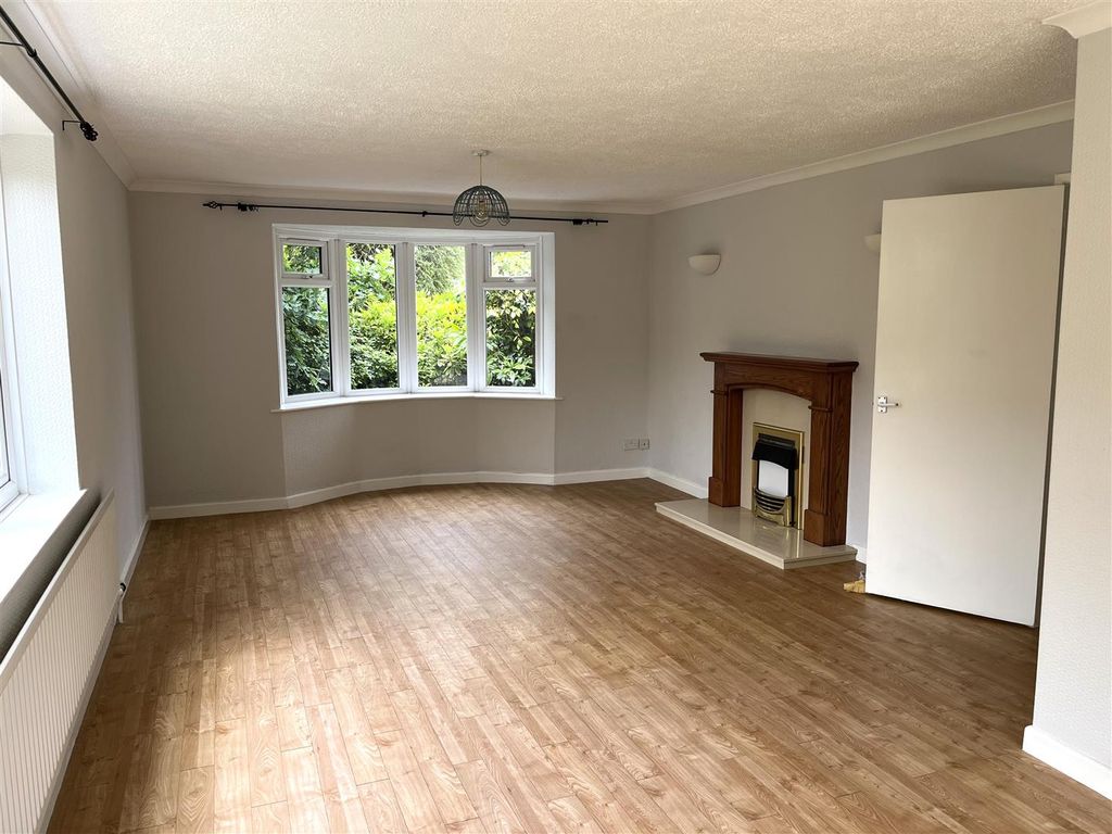 Property photo 2 of 14 Living Room