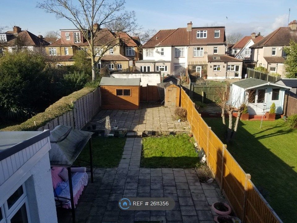 Property photo 2 of 11