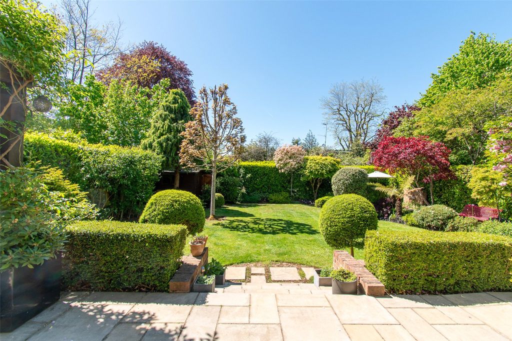 Property photo 2 of 40 Picture No. 54