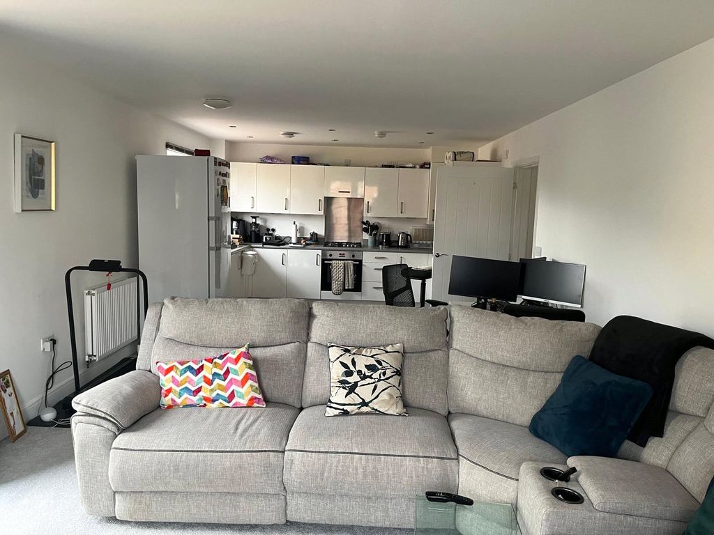 Property photo 2 of 9 Dinning Room