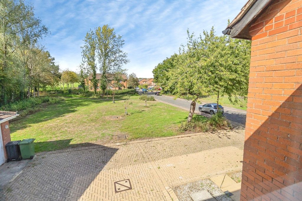 Property photo 2 of 20 Pbox-Img.Jpg