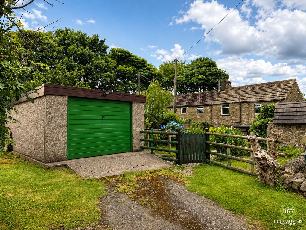 Property photo 3 of 18