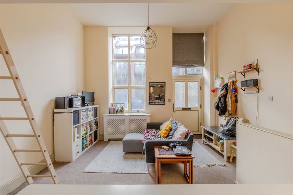 Property photo 3 of 13 Picture No. 16