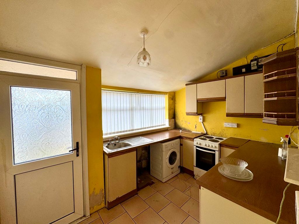 Property photo 2 of 10 2c5d64Be-A6d0-4Dfc-A8Ad-c3F414B660c6.Jpeg