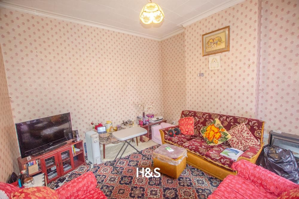 Property photo 2 of 14 39 Esme Road - Reception.Jpg