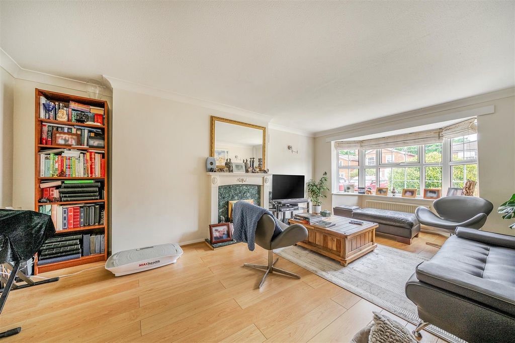 Property photo 3 of 24 1457931-13-6A03186F33Daa.Jpg