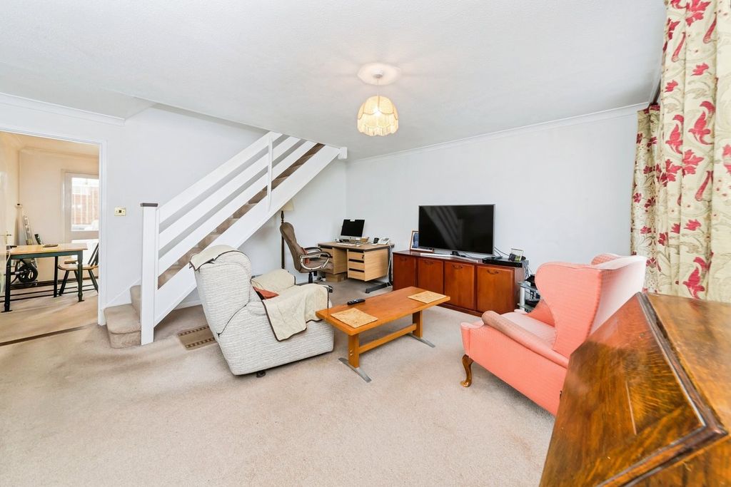 Property photo 2 of 14