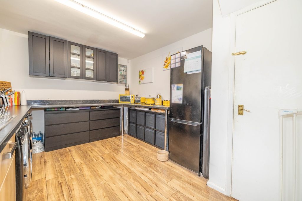 Property photo 3 of 13 Picture 3