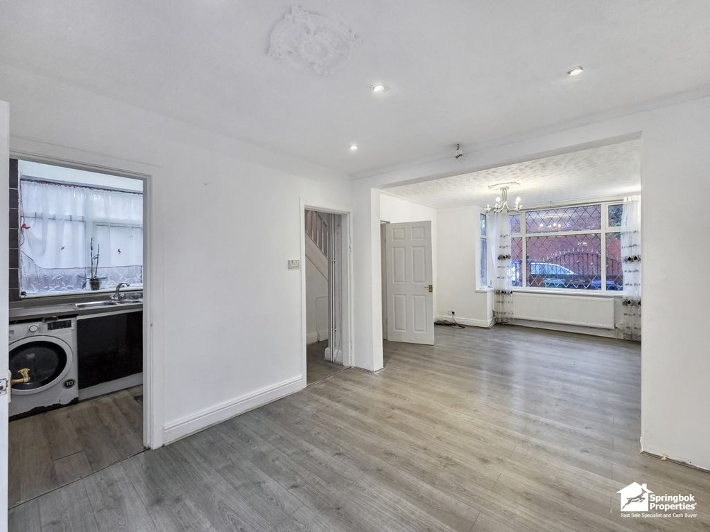 Property photo 3 of 19 Image 1