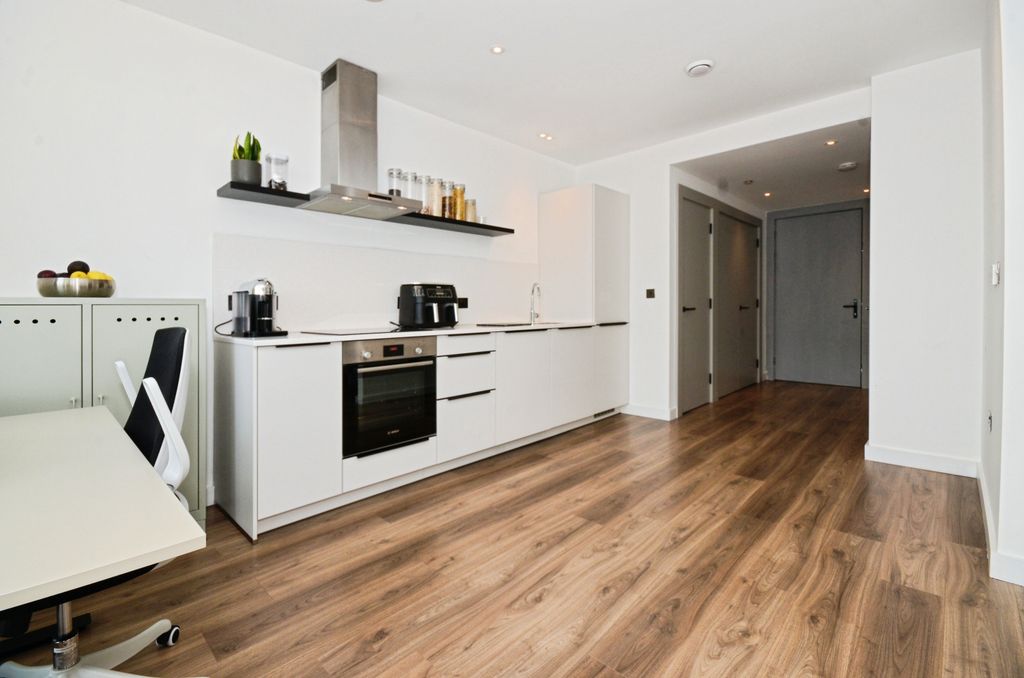 Property photo 3 of 10 Open Plan Living