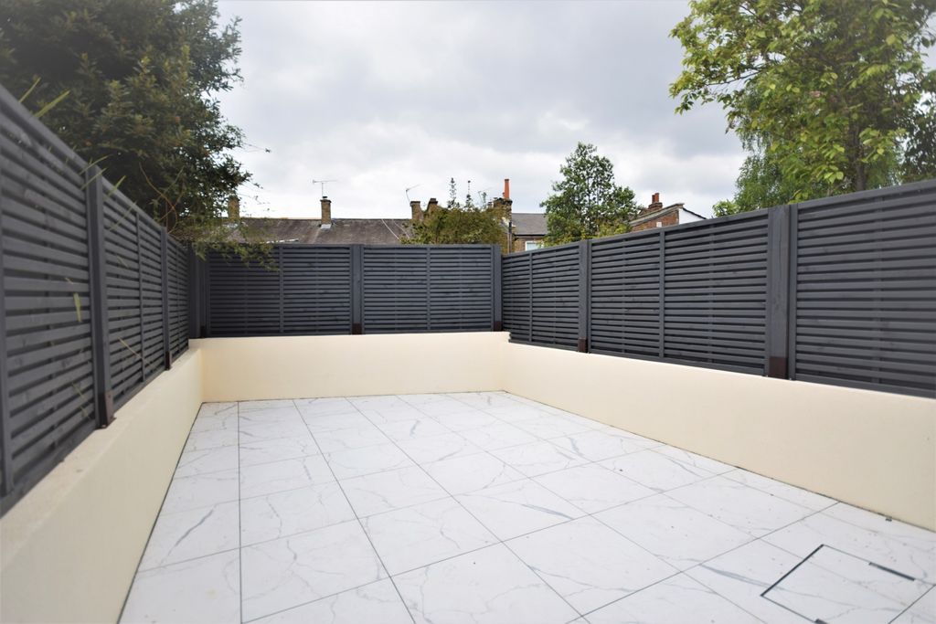 Property photo 2 of 15 Photo 13