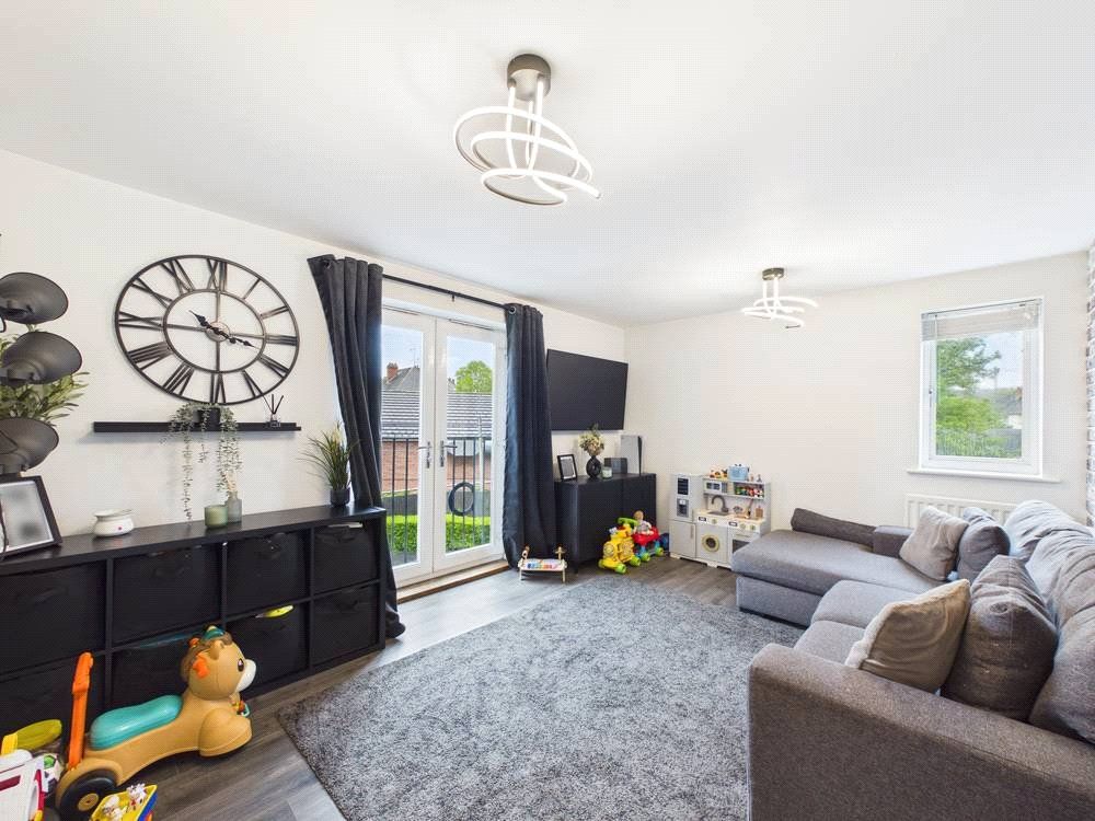 Property photo 2 of 19 Picture No. 09