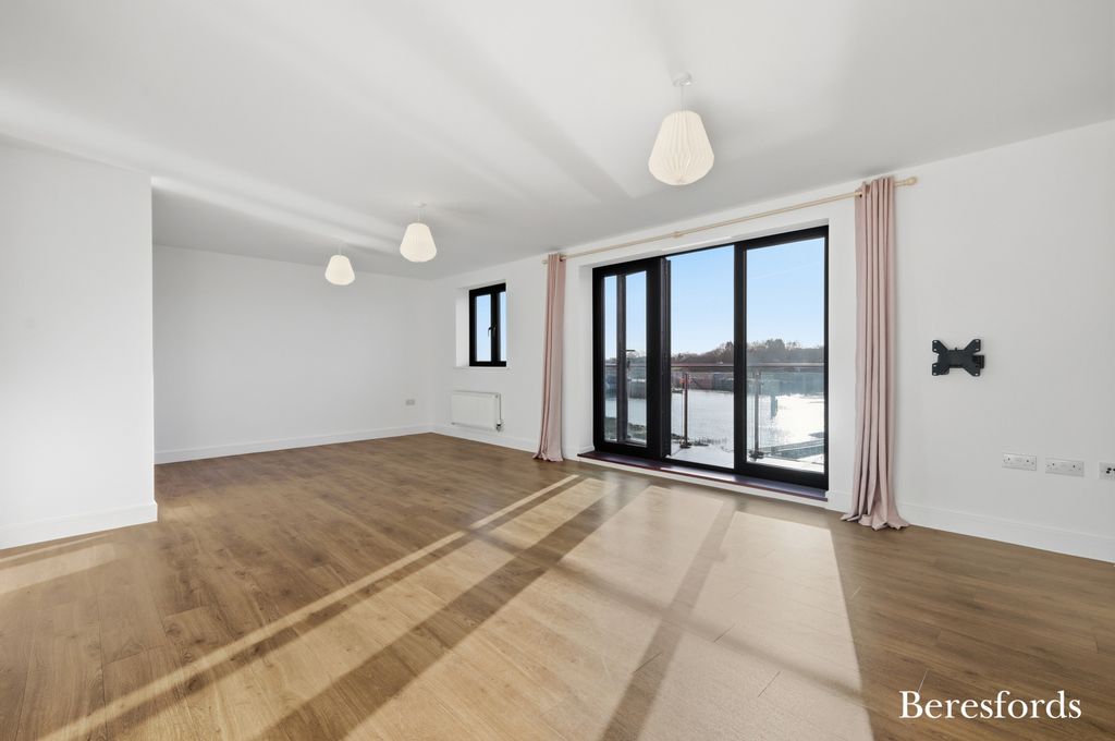 Property photo 1 of 36 Picture 1