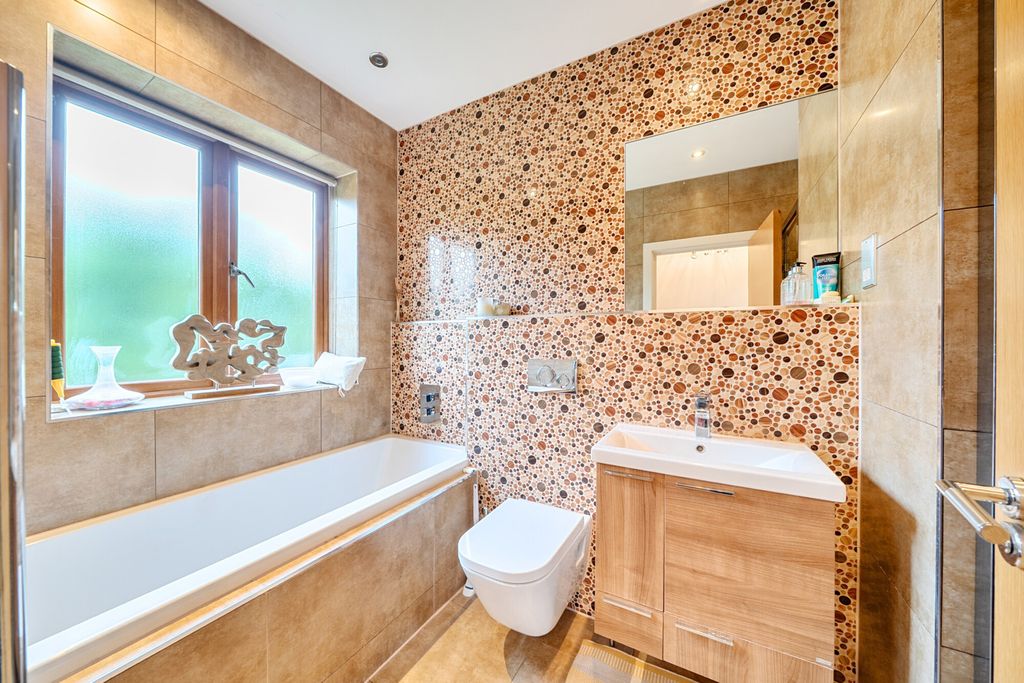 Additional image 9 of 4 bed terraced house for saleHigh Street, Pinner HA5