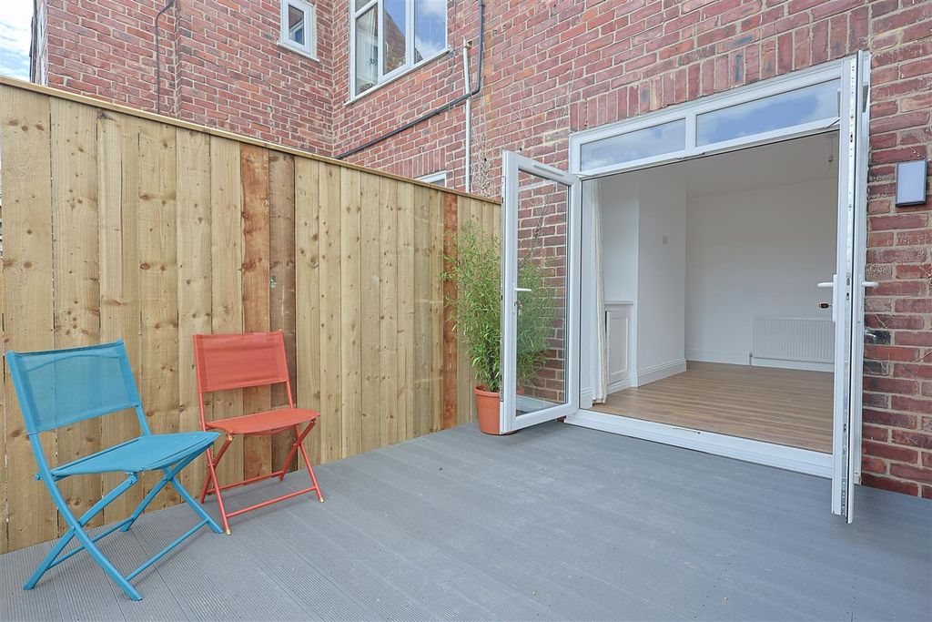 Property photo 2 of 21 7C327292-67Df-4A79-Ac97-0186De2CC749.Jpeg