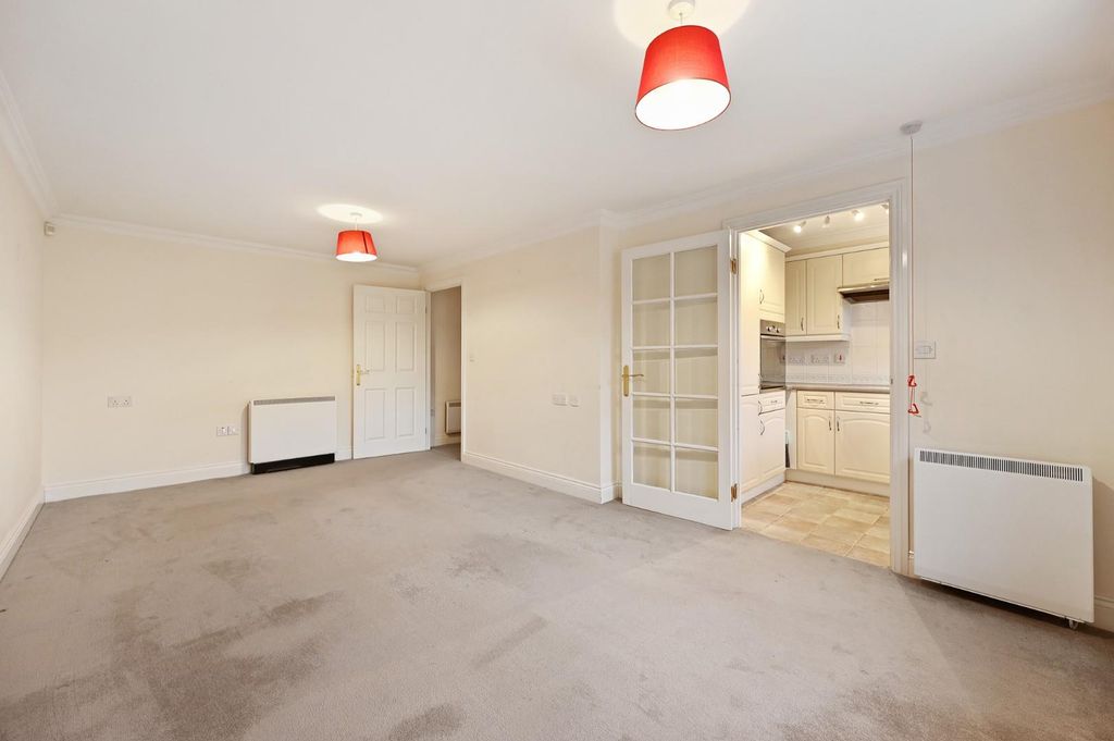 Property photo 3 of 11