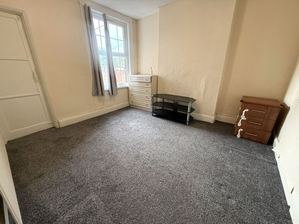 Property photo 3 of 10 Gallery
