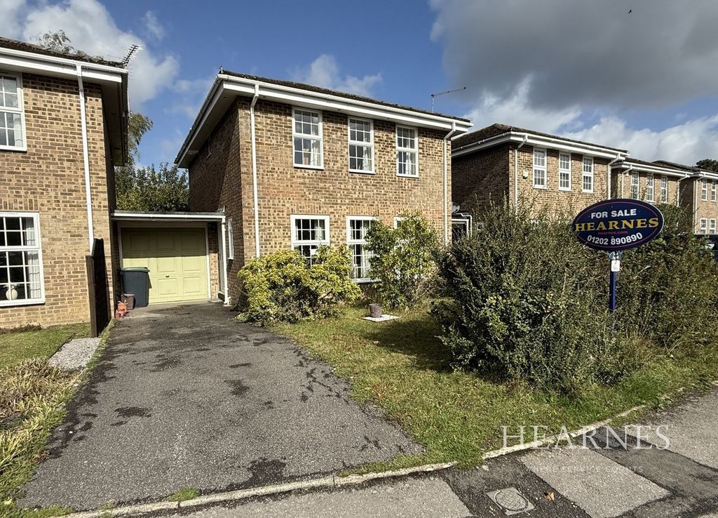 Property photo 1 of 18