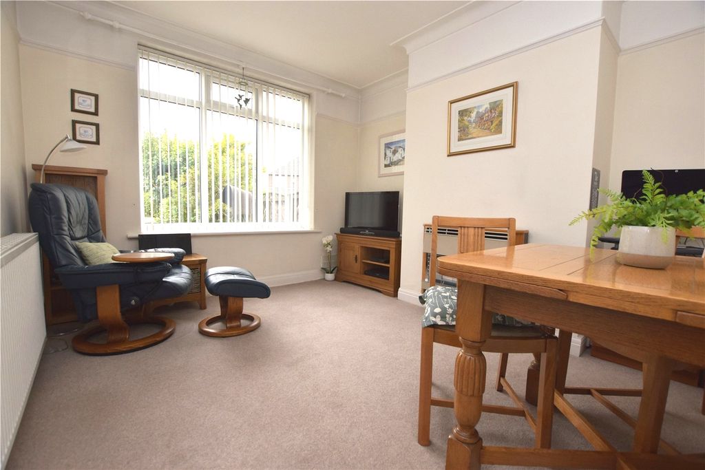 Property photo 3 of 17 Picture No. 24