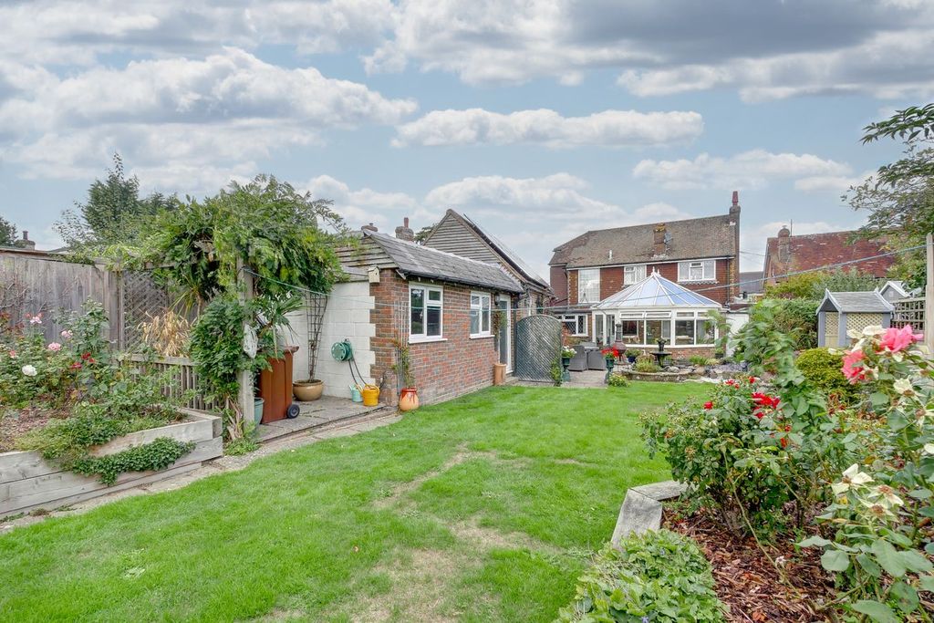 Property photo 2 of 50
