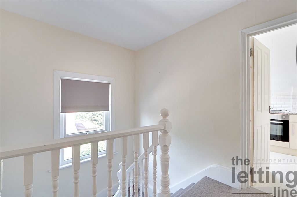 Property photo 3 of 9 Picture No. 27