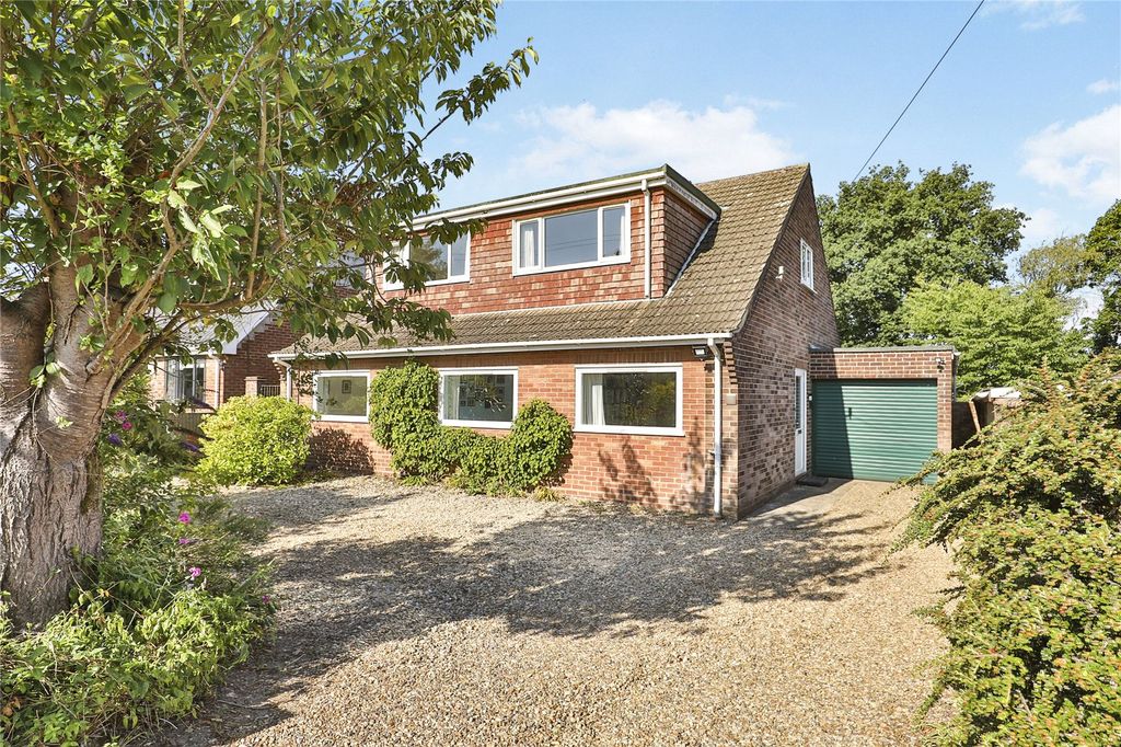 Property photo 1 of 25 Picture No. 12