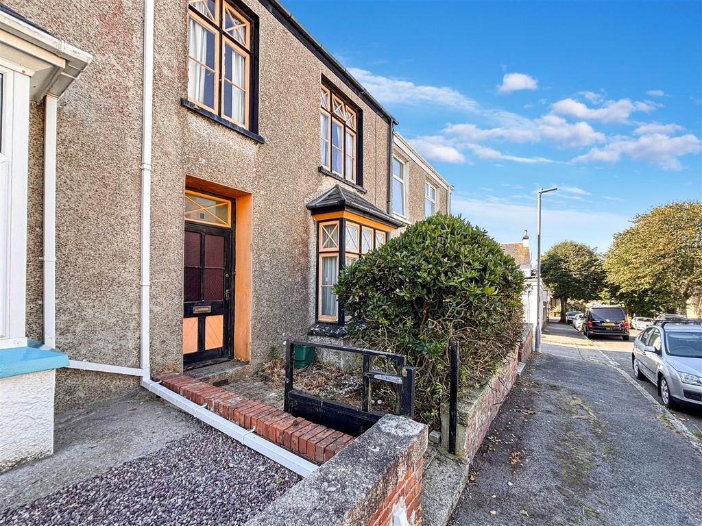Property photo 1 of 16