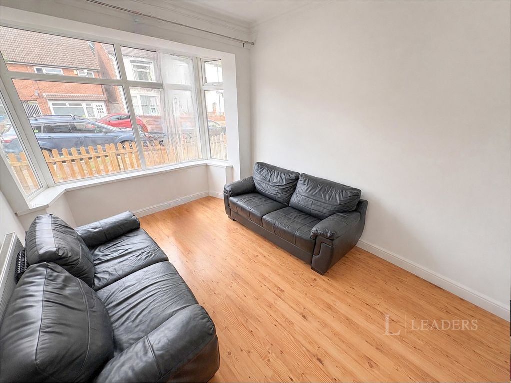 Property photo 2 of 11 Pbox-Img.Jpg