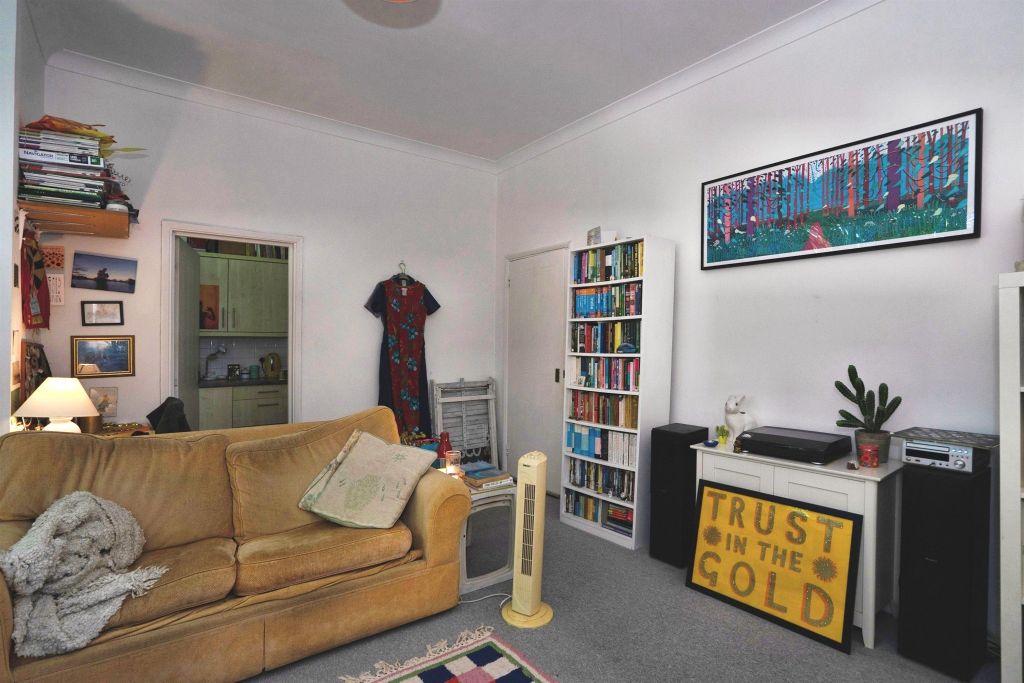 Property photo 2 of 13