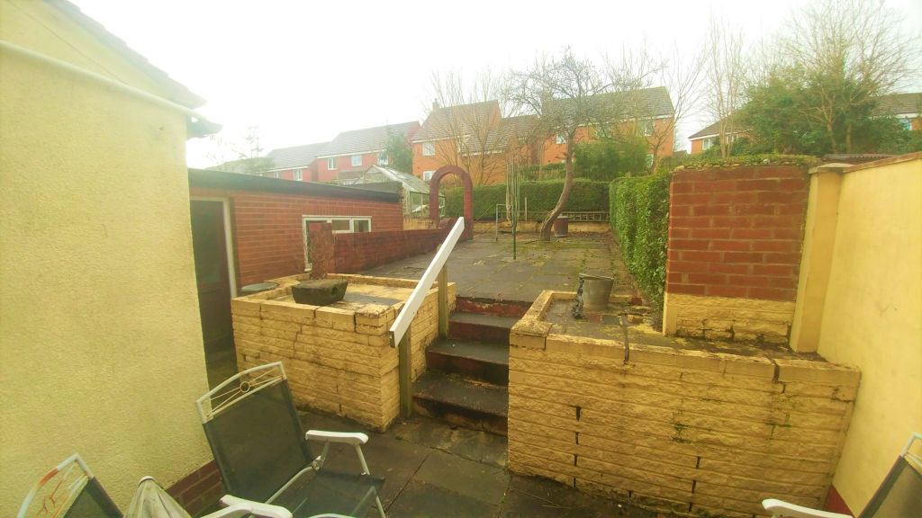 Property photo 2 of 9