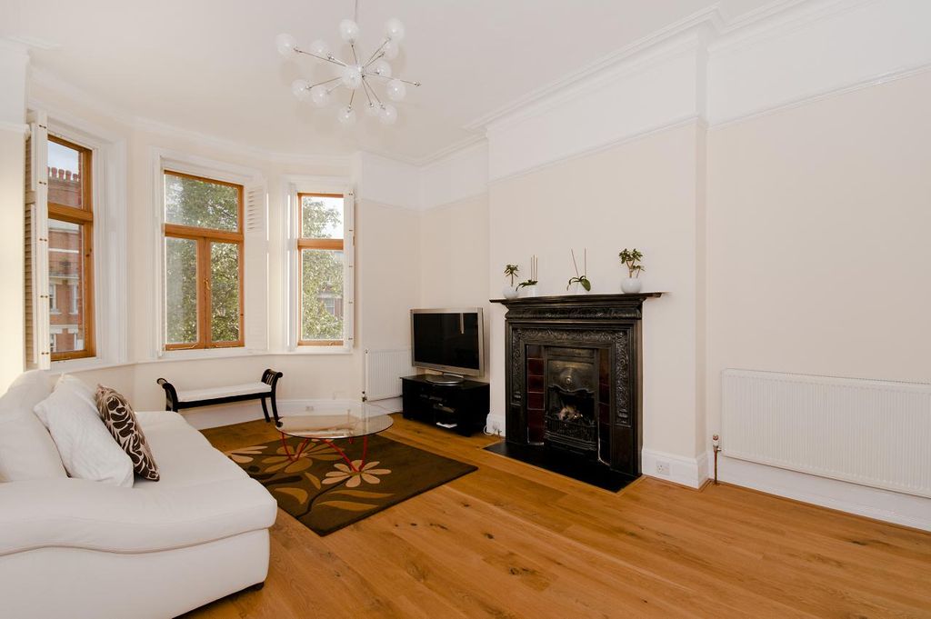 Property photo 2 of 9