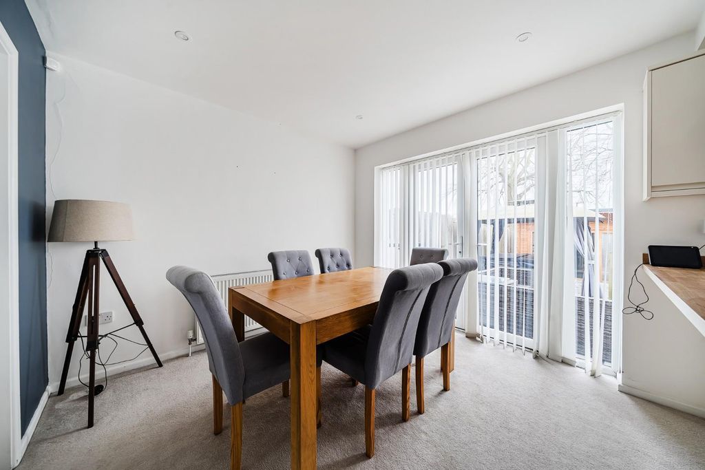 Property photo 3 of 19 1-6992Fb6956E2A-1408887-10-698F3B8c4E353-1.Jpg