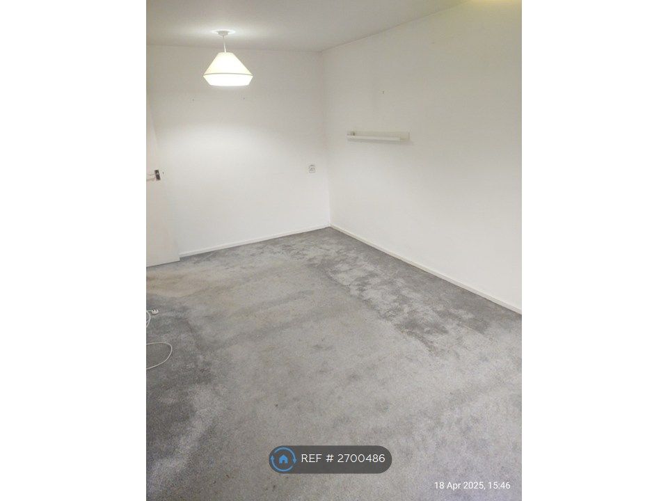 Property photo 2 of 17 Living Room