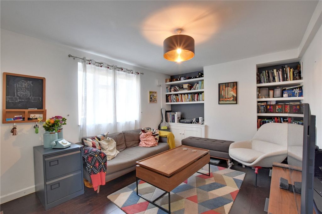 Property photo 3 of 13 Picture No. 02