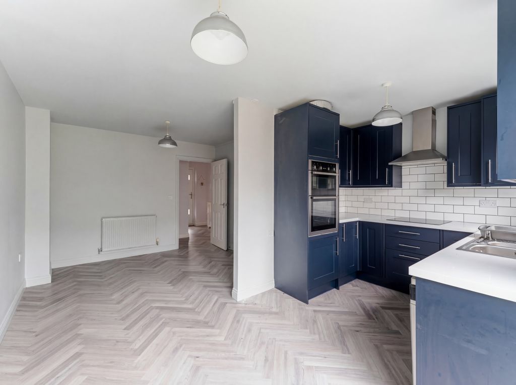 Property photo 2 of 20 Gallery