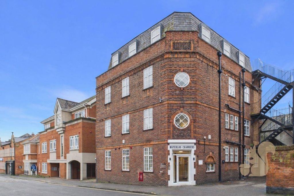 Property photo 1 of 7 Waterloo Chambers .Jpg