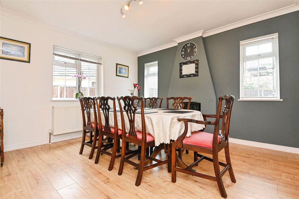 Property photo 1 of 32 Dining Room/Bedroom6