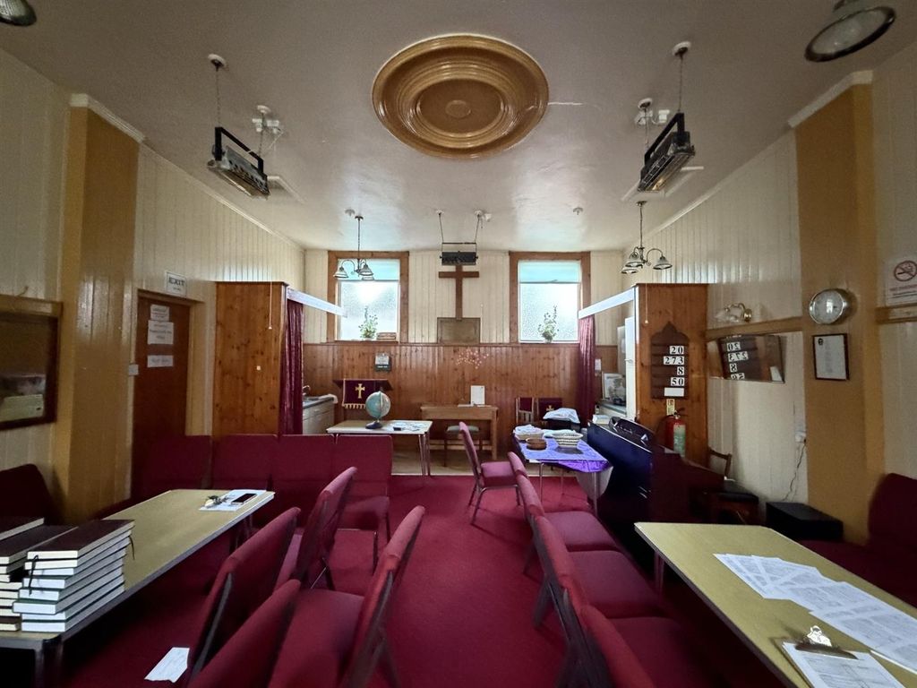 Property photo 2 of 3