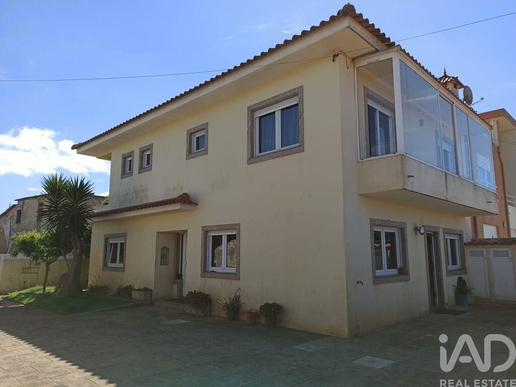 Property photo 3 of 40